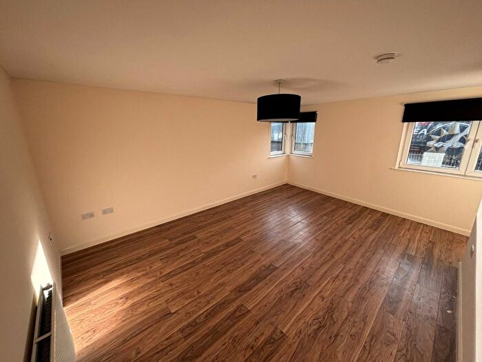 2 Bedroom Flat To Rent In Mearns Street, City Centre, Aberdeen, AB11