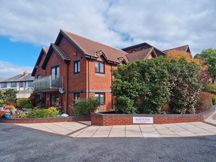 2 Bedroom Flat For Sale In Raddenstile Lane, Exmouth, EX8