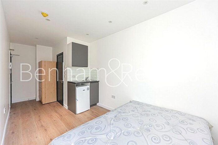 1 Bedroom Property To Rent In Wandsworth High Street, London, SW18