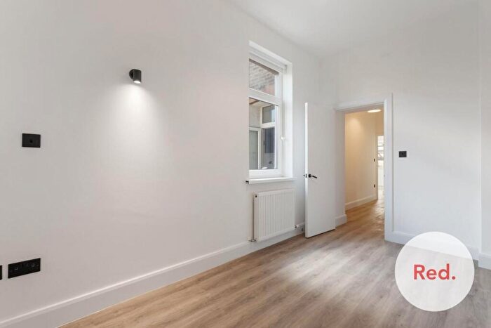 1 Bedroom Apartment To Rent In Ridley Road, E8