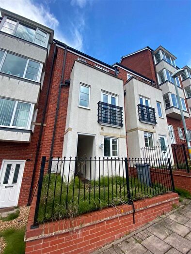 4 Bedroom Terraced House To Rent In Northcroft Way, Birmingham, B23