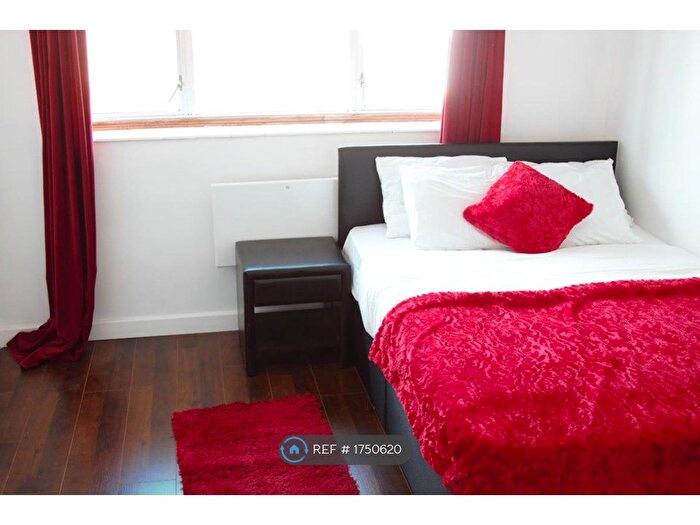 2 Bedroom Flat To Rent In Eltham, London, SE9