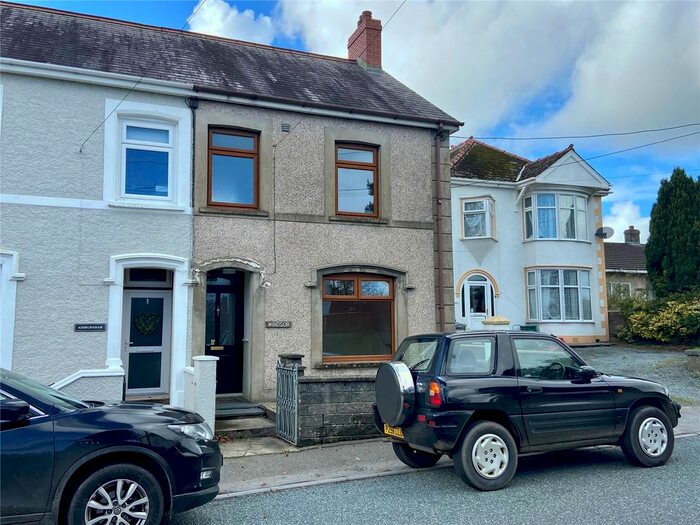 Semi-Detached House To Rent In Windsor House, Clynderwen, Pembrokeshire, SA66