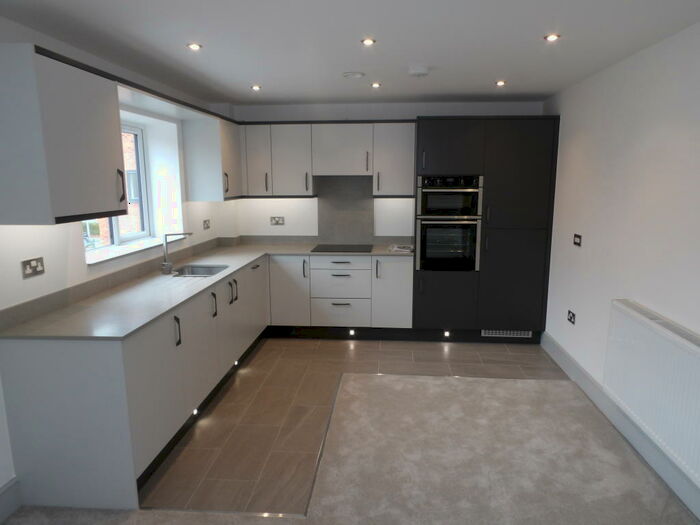 1 Bedroom Apartment To Rent In Latimer House, B15