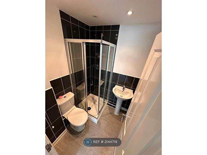 2 Bedroom Flat To Rent In Hammond Road, Patchway, Bristol, BS34