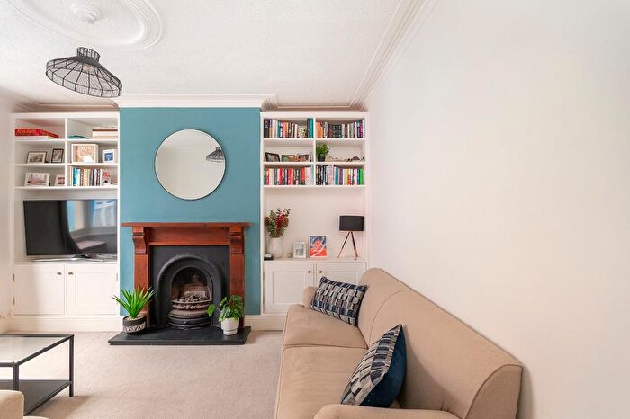 2 Bedroom Maisonette For Sale In Richmond Street, Totterdown, BS3