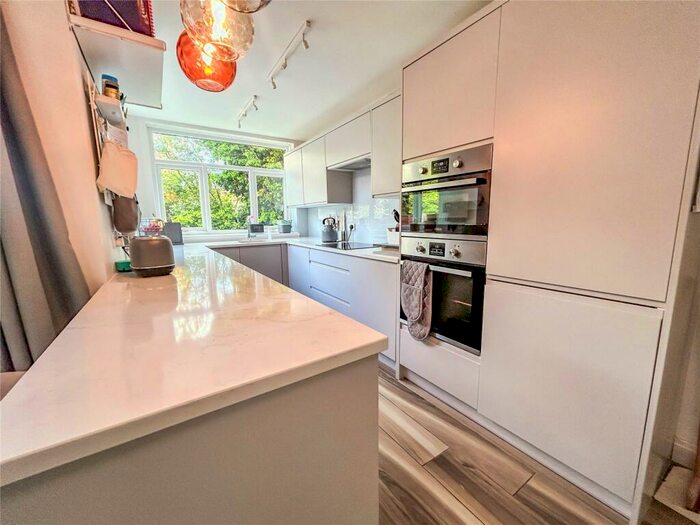 4 Bedroom Semi-Detached House To Rent In Beverly Road, Manchester, Greater Manchester, M14