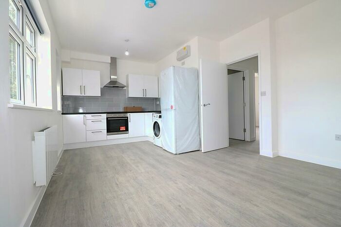 1 Bedroom Apartment To Rent In Cranbrook Road, Cranbrook Road, Ilford, Essex, IG1