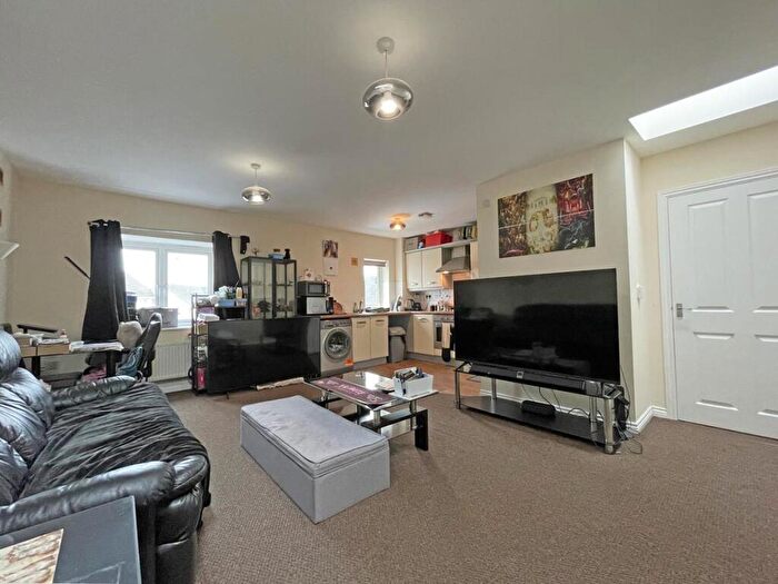 2 Bedroom Coach House For Sale In Whitehaven Way, Warleigh Village, Plymouth, PL6
