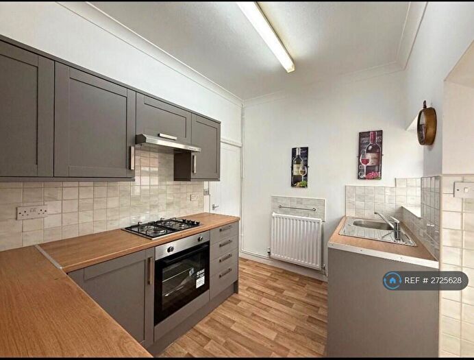 3 Bedroom Terraced House To Rent In Victoria Street, Stoke-On-Trent, ST4