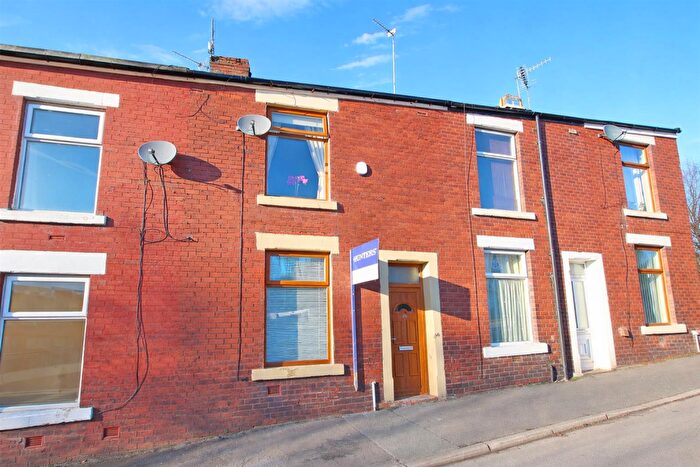 2 Bedroom Terraced House To Rent In Quaker Lane Darwen, BB3