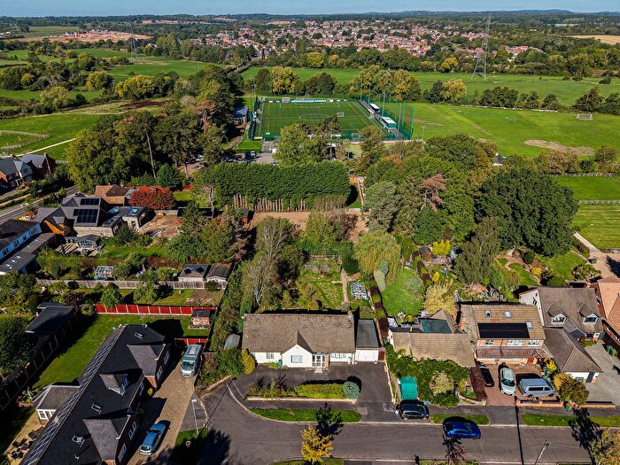 3 Bedroom Bungalow For Sale In Vicarage Close, Kirby Muxloe, LE9