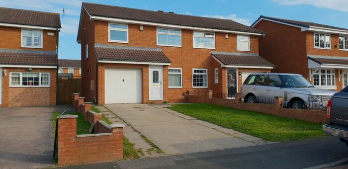 3 Bedroom Semi-Detached House To Rent In Middleham Court, Sunderland, SR5