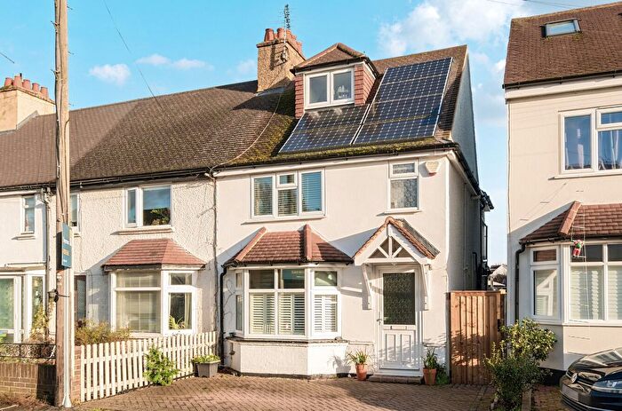 3 Bedroom End Terrace House For Sale In Hersham, Walton On Thames, KT12