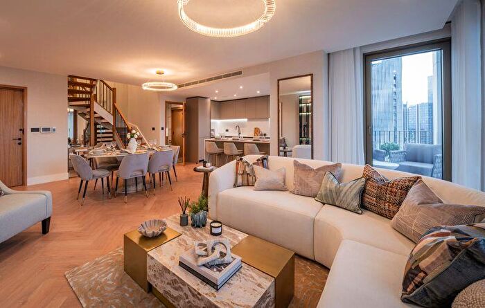 2 Bedroom Penthouse For Sale In One Thames Quay, E14