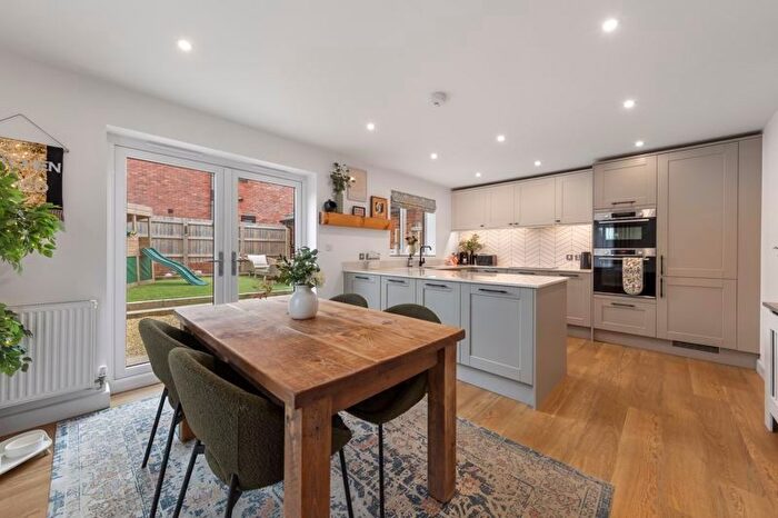 4 Bedroom Detached House For Sale In Willow Road, Pilsley, S45