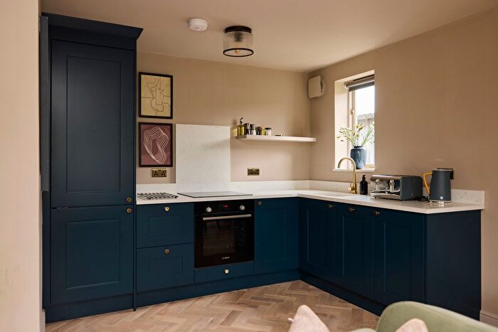 1 Bedroom Flat To Rent In Varsity Drive, Twickenham, TW1