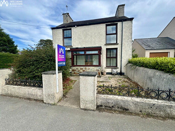 3 Bedroom Detached House For Sale In Ffordd Llundain, Bodedern, Anglesey, LL65