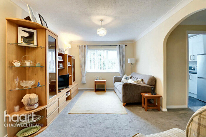 2 Bedroom Retirement Property For Sale In Cunningham Close, Romford, RM6