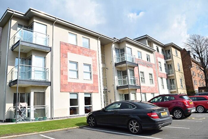 2 Bedroom Flat To Rent In Park Road West, Prenton, Wirral, Merseyside, CH43