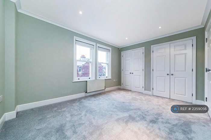 4 Bedroom Terraced House To Rent In Telferscot Road, Balham, SW12