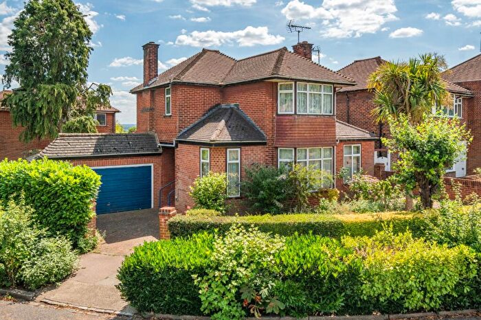 4 Bedroom Detached House For Sale In Mereworth Drive, Shooters Hill, SE18
