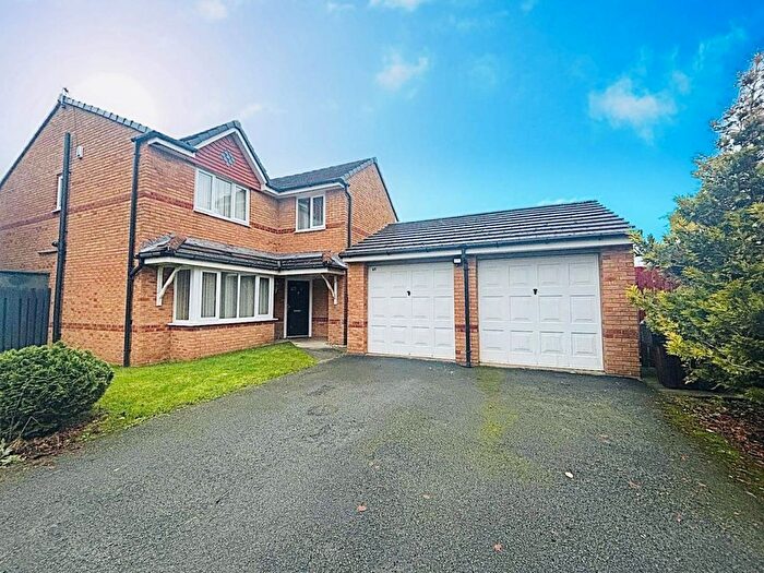 4 Bedroom Detached House For Sale In Whinberry Drive, The Grange, L32