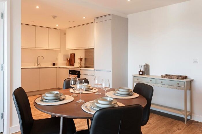 1 Bedroom Apartment For Sale In Phoenix, Saxton Lane, Leeds, LS9