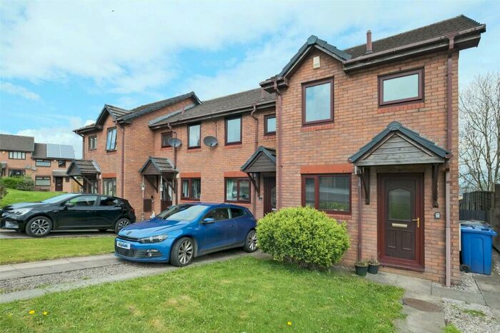 2 Bedroom Link Detached House To Rent In Wham Brook Close, Oswaldtwistle, Lancashire, BB5