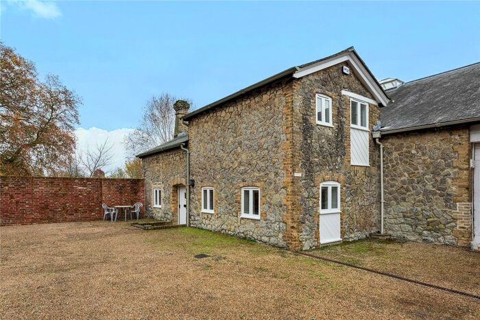 1 Bedroom End Of Terrace House To Rent In The Green, West Peckham, Maidstone, Kent, ME18