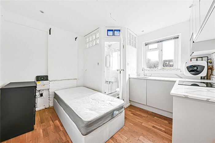Studio To Rent In Hillfield Road, London, NW6