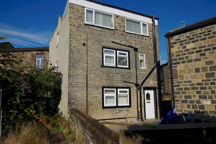 1 Bedroom Flat To Rent In Croft Street, Idle, Bradford, BD10