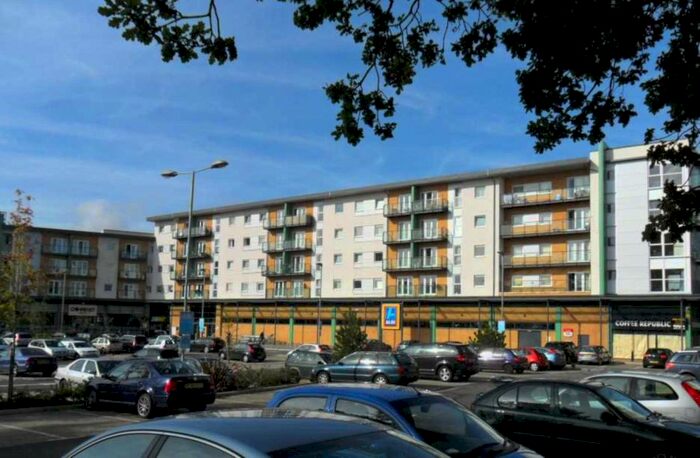 1 Bedroom Flat To Rent In Parkhouse Court, Hatfield, AL10