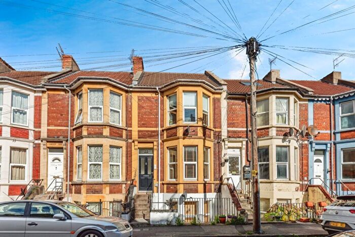 1 Bedroom Apartment For Sale In Warden Road, Southville, Bristol, BS3