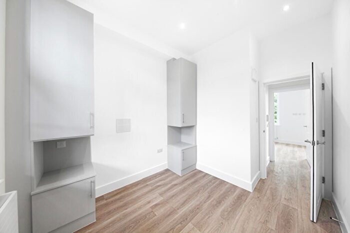 1 Bedroom Flat To Rent In Blenheim Terrace, London, NW8