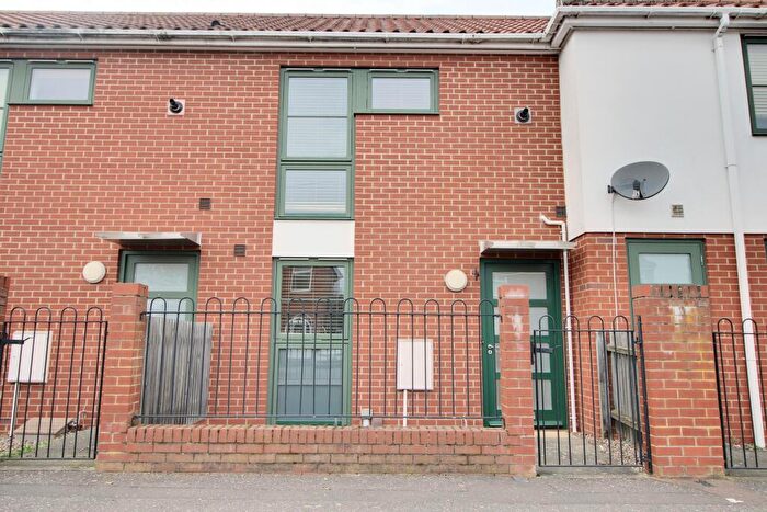 1 Bedroom Maisonette To Rent In Park House Court, NR3