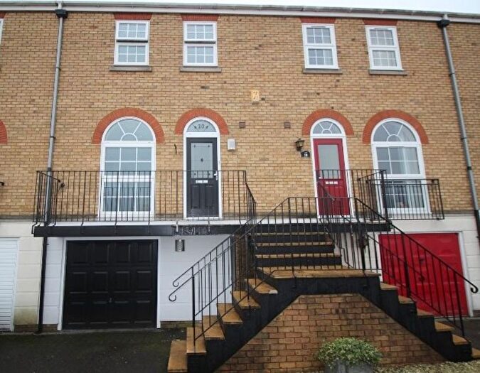 3 Bedroom Terraced House To Rent In Frobisher Way, Greenhithe, DA9