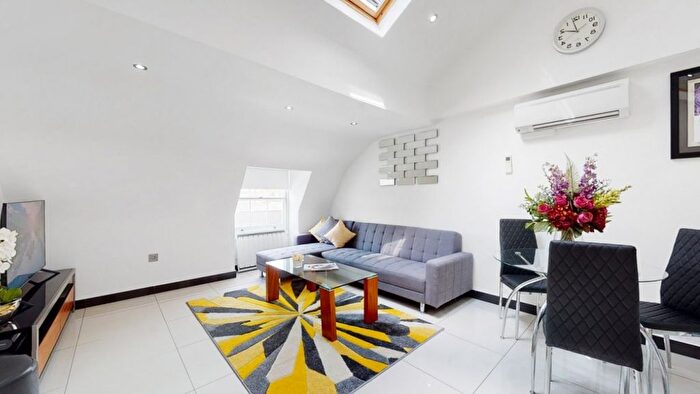 1 Bedroom Flat To Rent In Gloucester Place, London, W1U