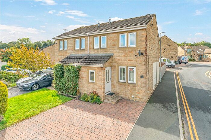 2 Bedroom Semi Detached House For Sale In Stamp Hill Close, Addingham, Ilkley, West Yorkshire, LS29