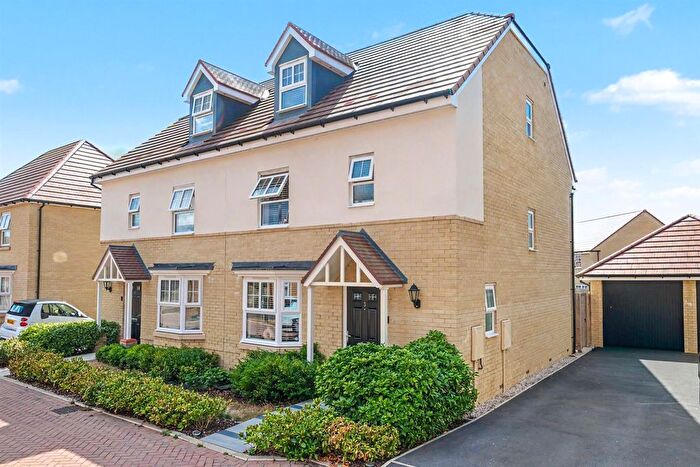 4 Bedroom Semi-Detached House For Sale In Ullswater Drive, Hullbridge, SS5