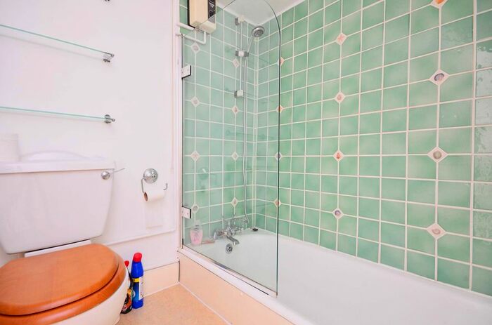 1 Bedroom Flat To Rent In Winchester Street, Pimlico, London, SW1V