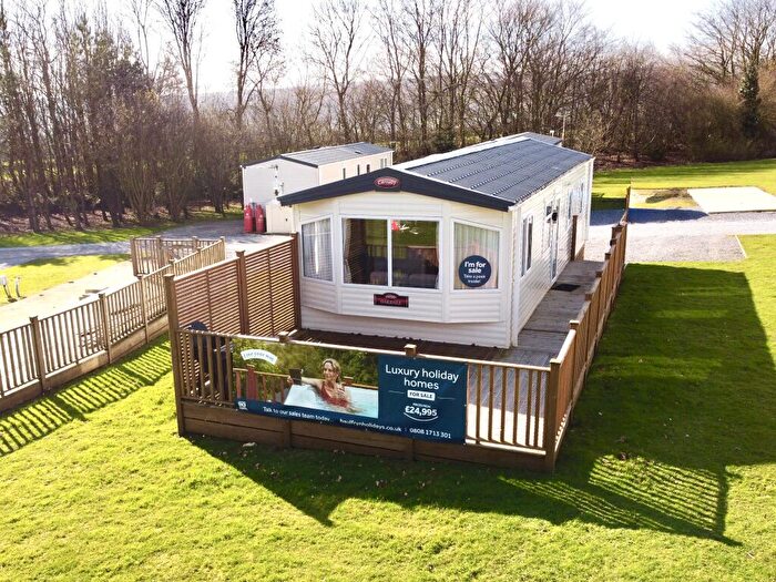 2 Bedroom Lodge For Sale In Okehampton, Devon, EX20
