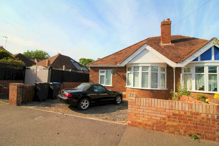 2 Bedroom Bungalow To Rent In Downs Road, Ramsgate, CT11