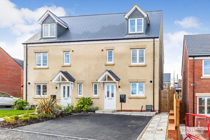 4 Bedroom House To Rent In Menzel Road, Weldon, Corby, NN17