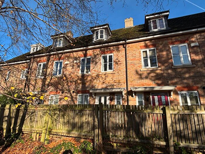 4 Bedroom Flat For Sale In Carnoustie Drive, Lincoln, LN6