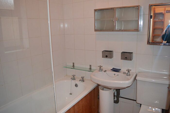 1 Bedroom Terraced House To Rent In Weggs Farm Road, Northampton, NN5