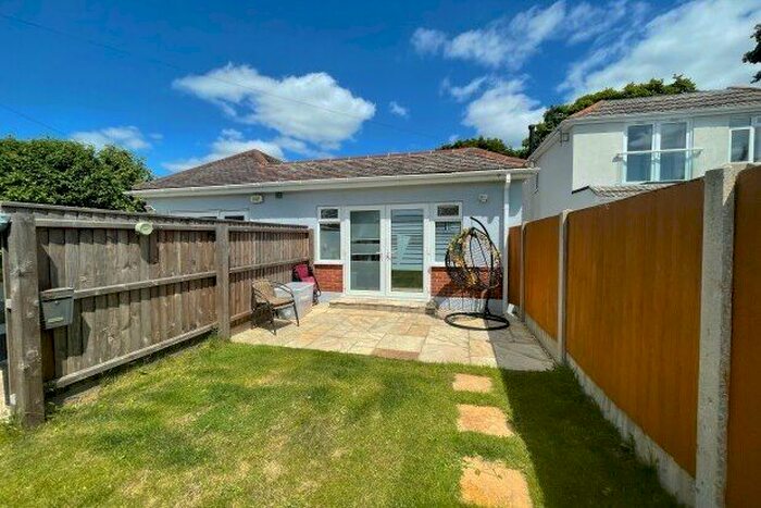 Studio To Rent In Fairmile Road, Christchurch, BH23