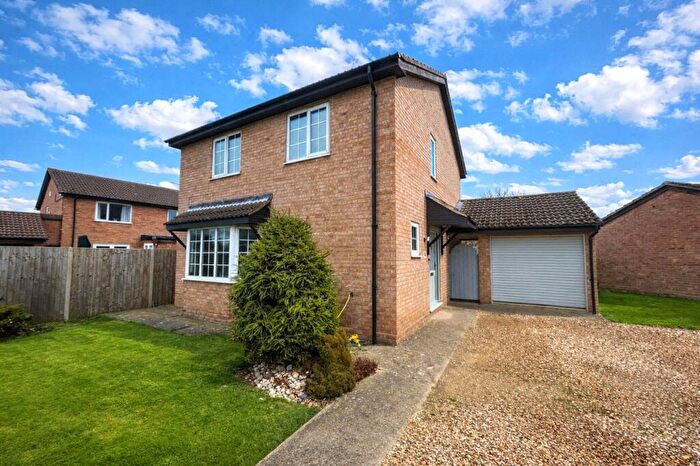 3 Bedroom Detached House For Sale In Bramley Close, Bourne, PE10