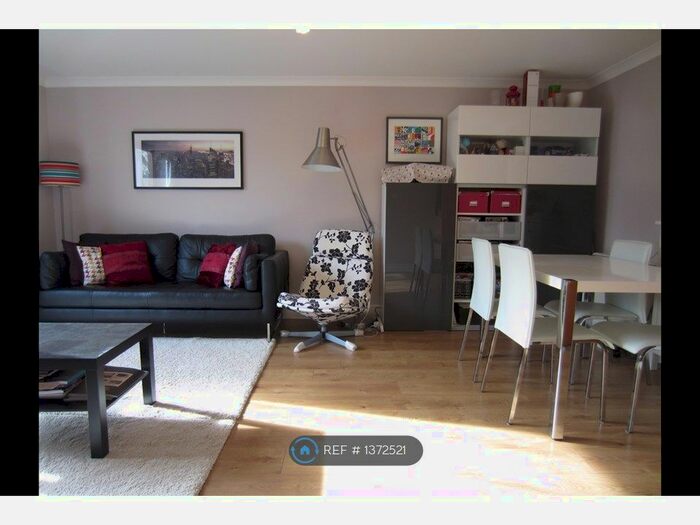 2 Bedroom Flat To Rent In Rotherhithe Street, London, SE16