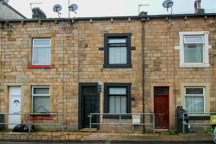 2 Bedroom Terraced House To Rent In Crescent Street, Todmorden, OL14